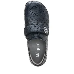 Clearance Joleen Casual Women's Shoe in Navy Swish Print Women Women's Shoes