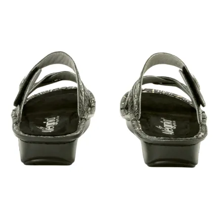 Sale Victoriah Show Boat Sandal Women Women's Sandals