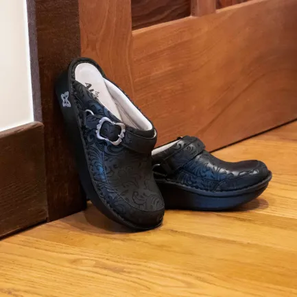 New Women's Seville Sail Away Clog |Canadian Footwear Women Women's Shoes