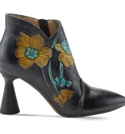 Sale Cosmopolitan Women Women's Boots