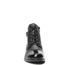 Outlet Discover the Women's D6875-01 ankle boot at Canadian Footwear Women Women's Boots